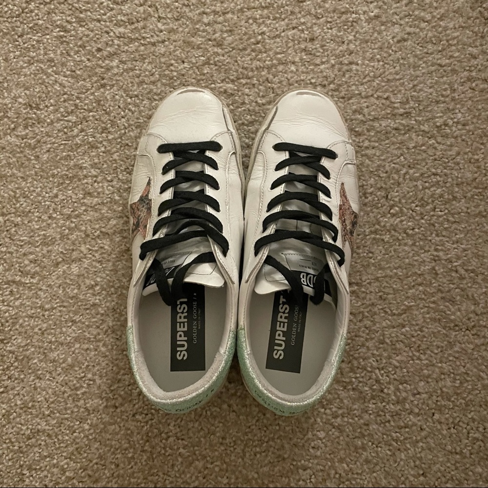 COPY - Golden Goose Superstar Distressed Sneakers